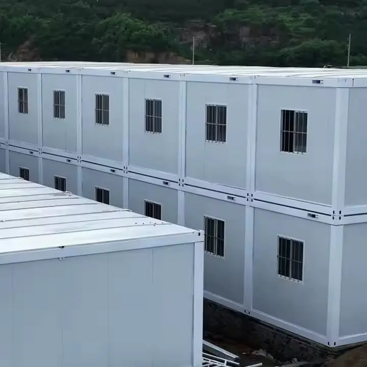 Anong mga pakinabang ang inaalok ng bago, magagamit muli, at matibay na flat-pack container house?